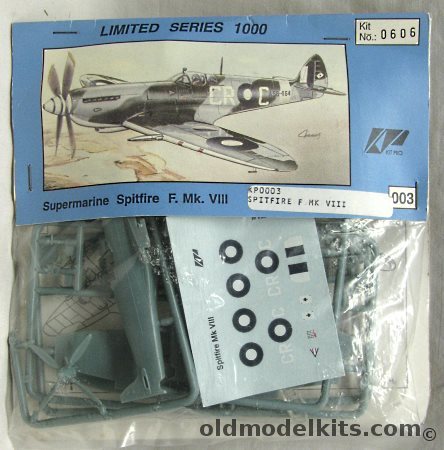 KP 1/72 Supermarine Spitfire F Mk.VIII - RAAF Australian Air Force Col. CR Caldwell 1943/44 - Bagged, 003 plastic model kit